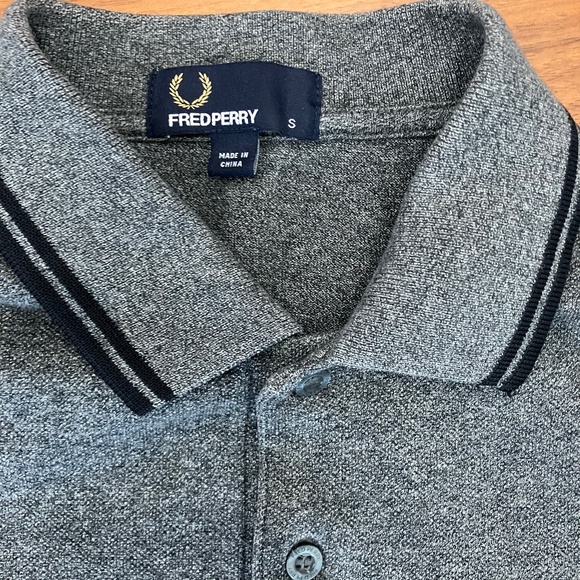Fred Perry polo, small - Picture 2 of 2